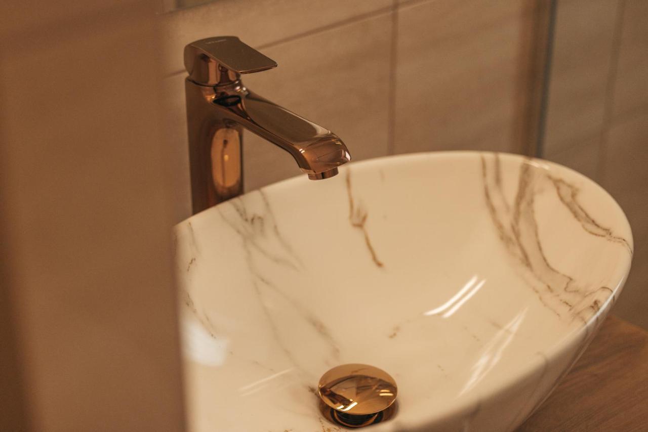 Apartamenty Grand Tatry - Sauna I Jacuzzi Wliczone W Cene Pobytu - 10 Minut Pieszo Od Term Bania Białka Tatrzańska Exterior foto