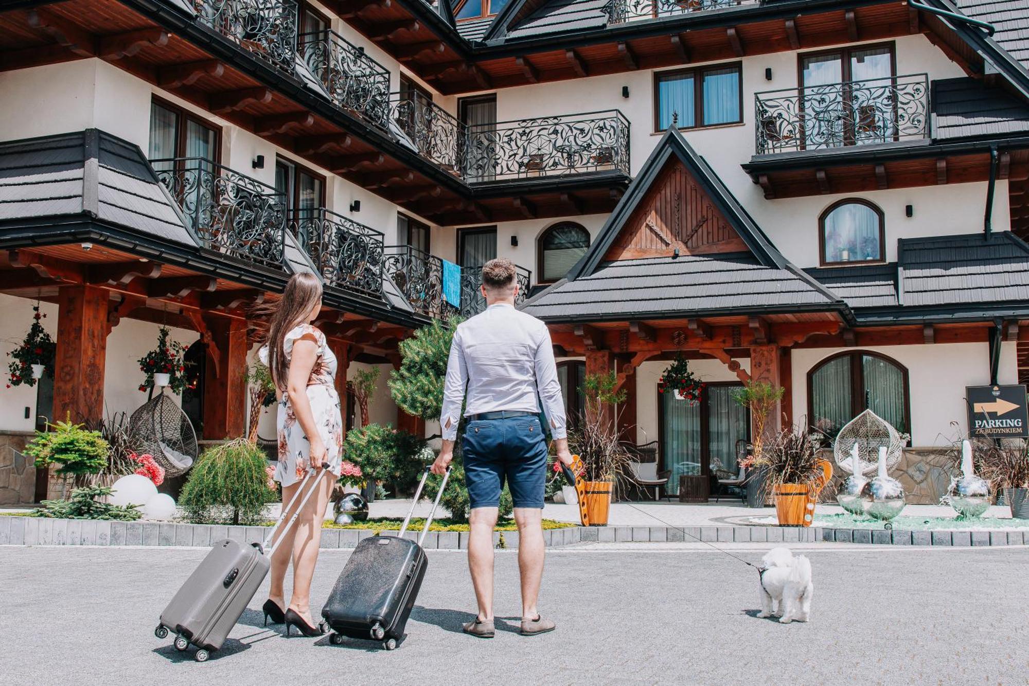 Apartamenty Grand Tatry - Sauna I Jacuzzi Wliczone W Cene Pobytu - 10 Minut Pieszo Od Term Bania Białka Tatrzańska Exterior foto